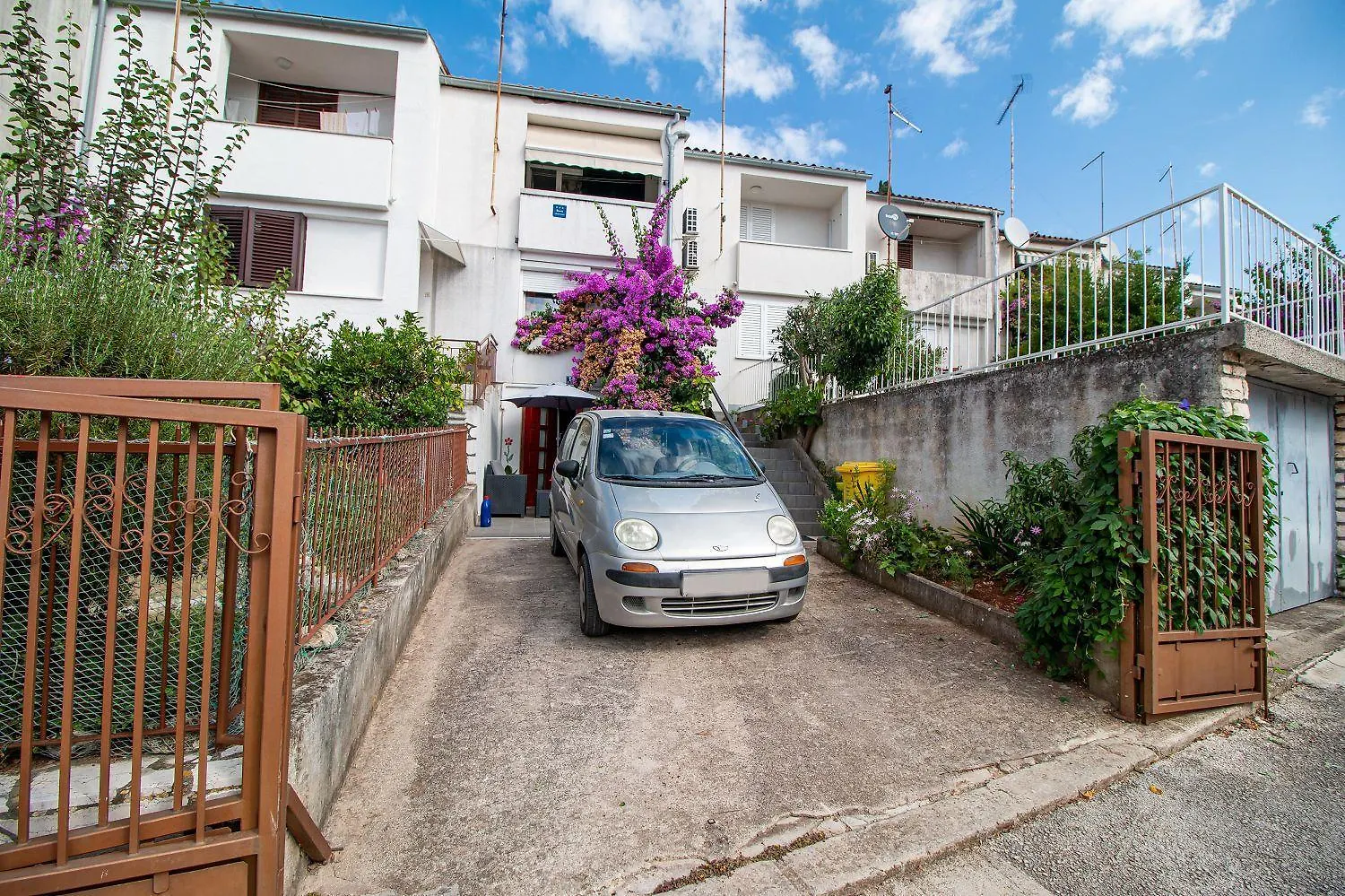 Modernes Apartment Nur 50 Meter Zum Zentrum Von Rovinj Mit Privatparkplatz