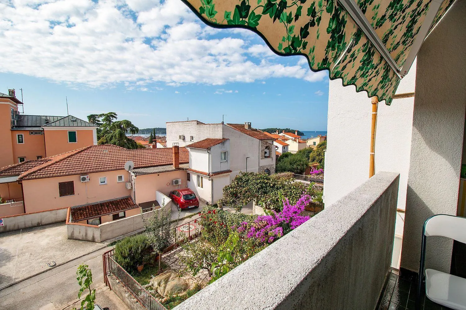 Modernes Apartment Nur 50 Meter Zum Zentrum Von Rovinj Mit Privatparkplatz