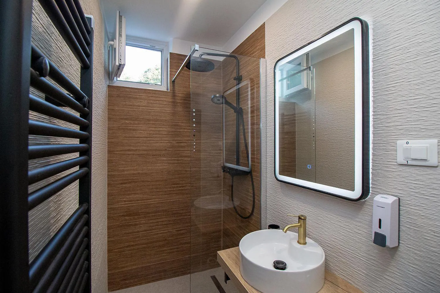Modernes Apartment Nur 50 Meter Zum Zentrum Von Rovinj Mit Privatparkplatz