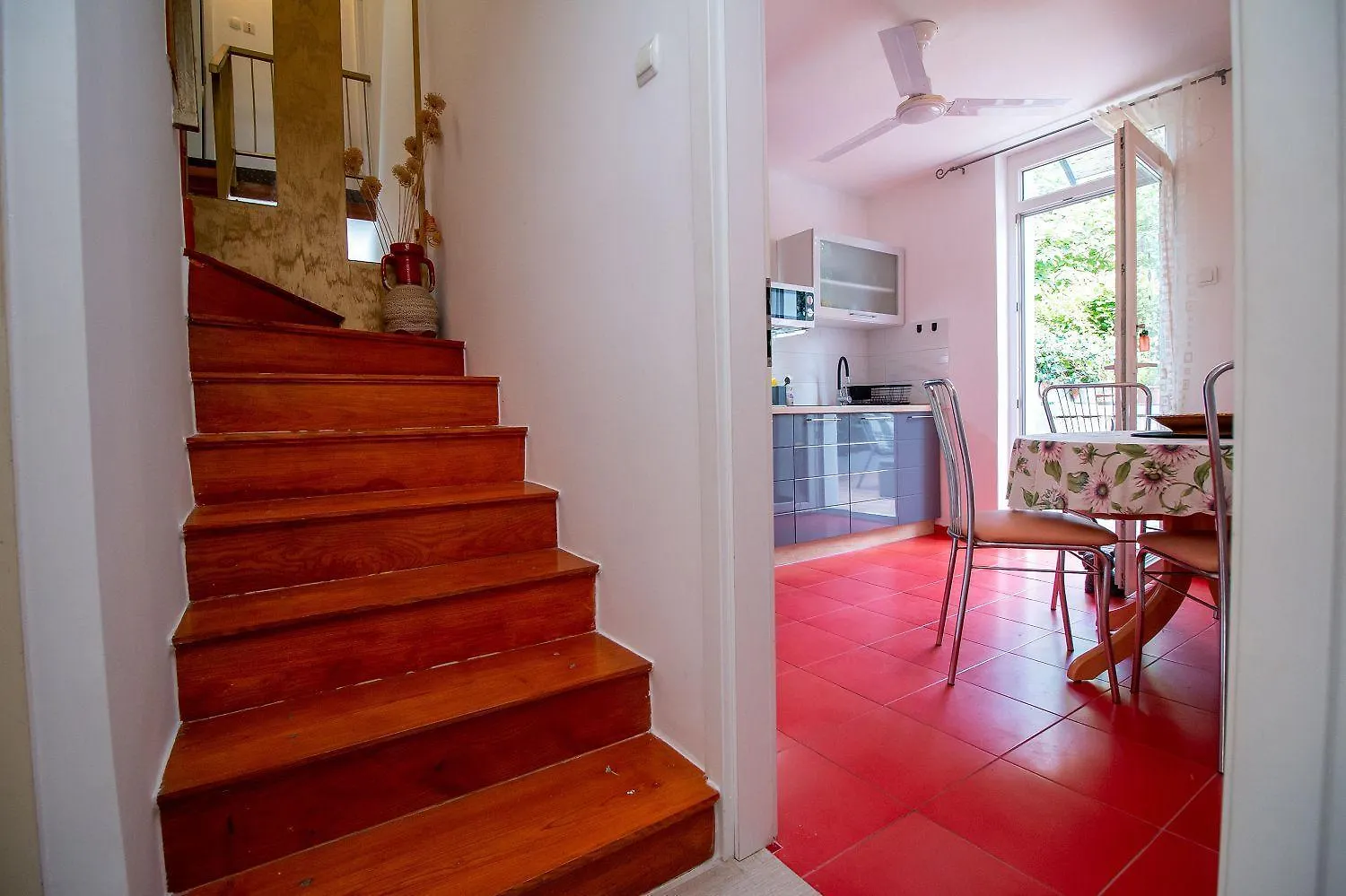 Modernes Apartment Nur 50 Meter Zum Zentrum Von Rovinj Mit Privatparkplatz