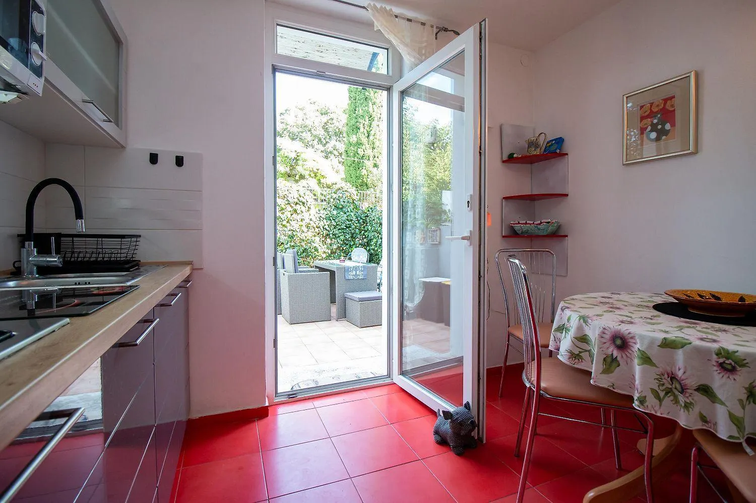 Modernes Apartment Nur 50 Meter Zum Zentrum Von Rovinj Mit Privatparkplatz