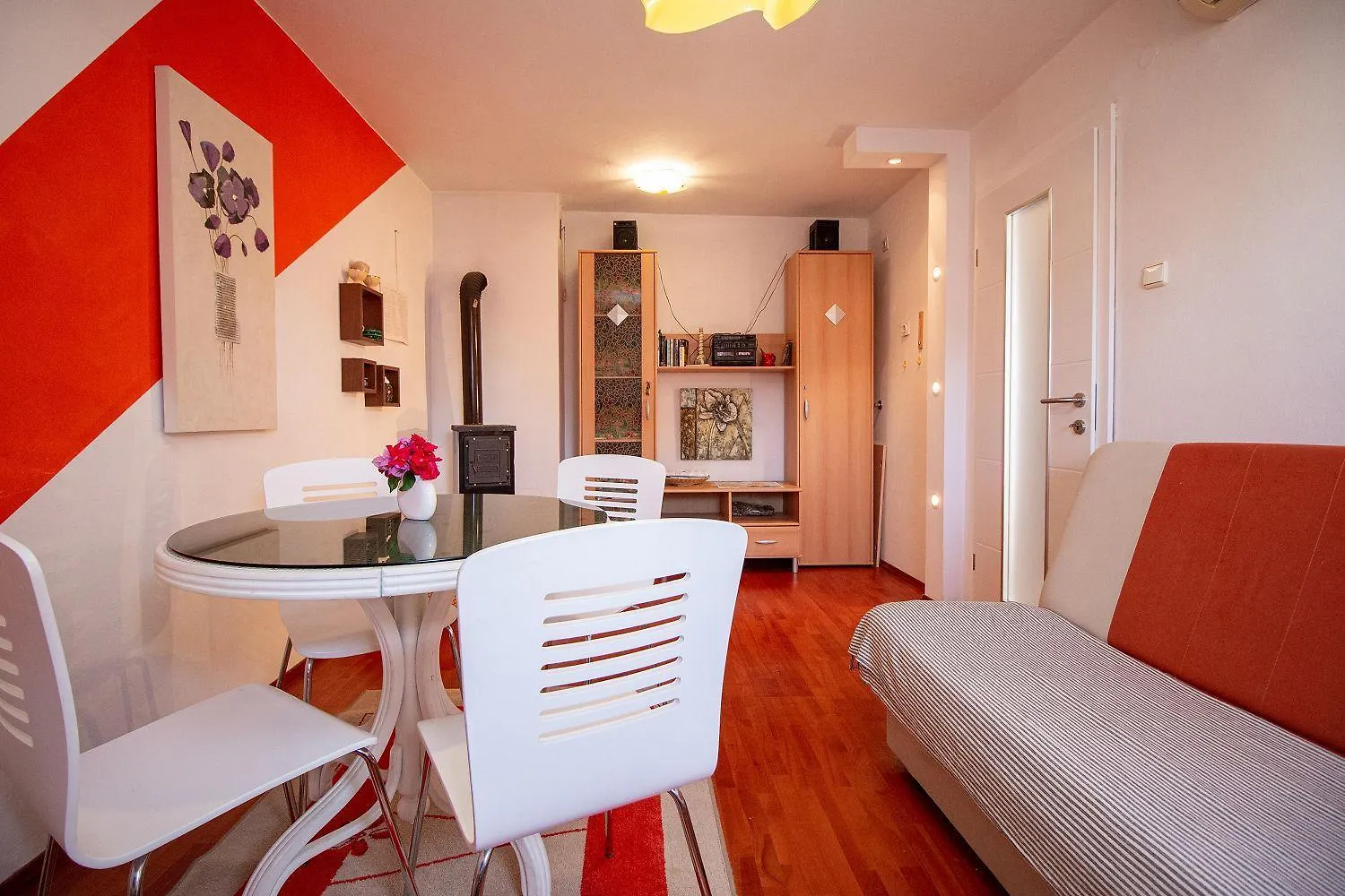 Modernes Apartment Nur 50 Meter Zum Zentrum Von Rovinj Mit Privatparkplatz